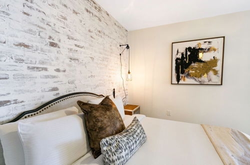 Photo 16 - Festive 4BR Condo in the Heart of NOLA