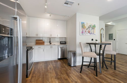 Photo 17 - Festive 4BR Condo in the Heart of NOLA