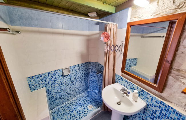 Aphrodite's Pool Retreat - Photo 28