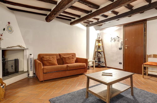 Photo 24 - Pinti 46 in Firenze With 1 Bedrooms and 1 Bathrooms