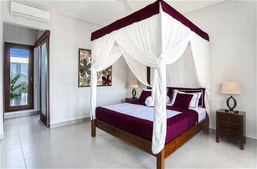 Photo 11 - Best Selling Family 5 Bedrooms Pool Villa in Canggu