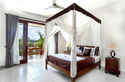 Foto 3 - Best Selling Family 5 Bedrooms Pool Villa in Canggu