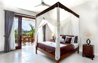 Foto 3 - Best Selling Family 5 Bedrooms Pool Villa in Canggu