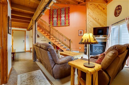 Photo 9 - Silverthorne Condo W/pool Access - Shuttle to Town