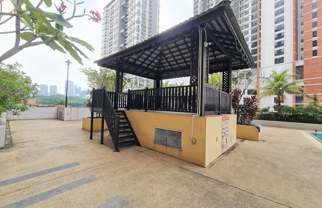 Duta Hotel & Residence by Sarahs Lodge - Photo 40