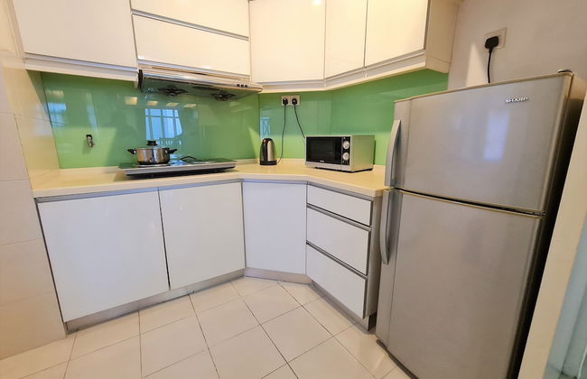 Duta Hotel & Residence by Sarahs Lodge - Photo 10