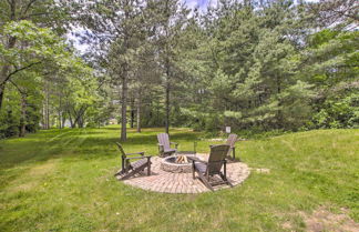 Photo 2 - Cabin w/ Kayaks Situated on the Wisconsin River