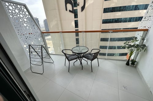 Foto 7 - Master Piece - Elegant Studio With Canal View in Business Bay