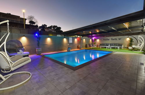 Foto 15 - Luxury Villa with heated pool in Zfat