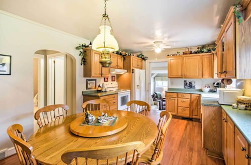 Photo 12 - Scenic Canton Home w/ Sunroom - Near Asheville