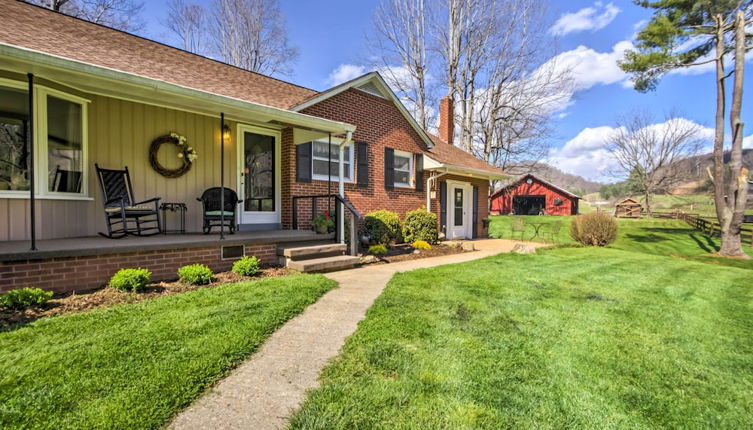 Foto 1 - Scenic Canton Home w/ Sunroom - Near Asheville