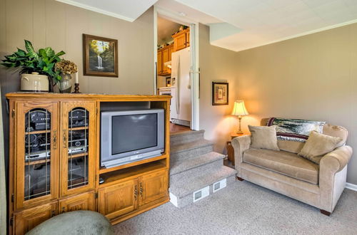 Photo 15 - Scenic Canton Home w/ Sunroom - Near Asheville