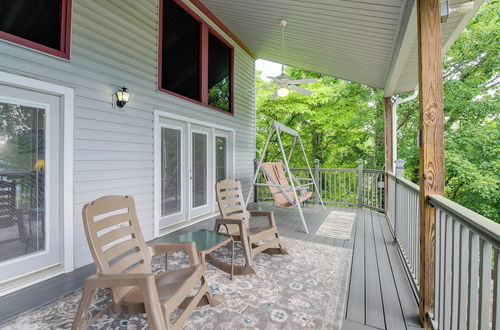 Photo 22 - Gatlinburg Home: Mountain Views & Indoor Hot Tub