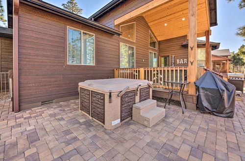 Photo 14 - Luxurious Lakeside Cabin With Private Hot Tub