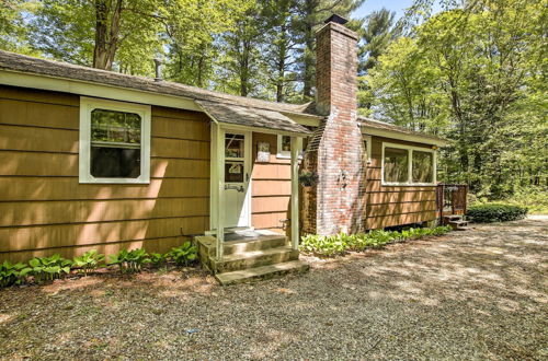 Photo 15 - Pet-friendly Cabin w/ Fire Pit, BBQ & Great Deck