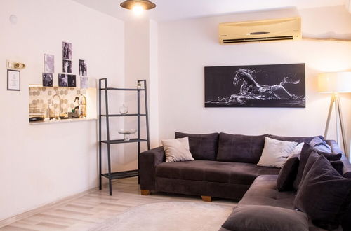 Photo 2 - Chic and Convenient Flat in Izmir