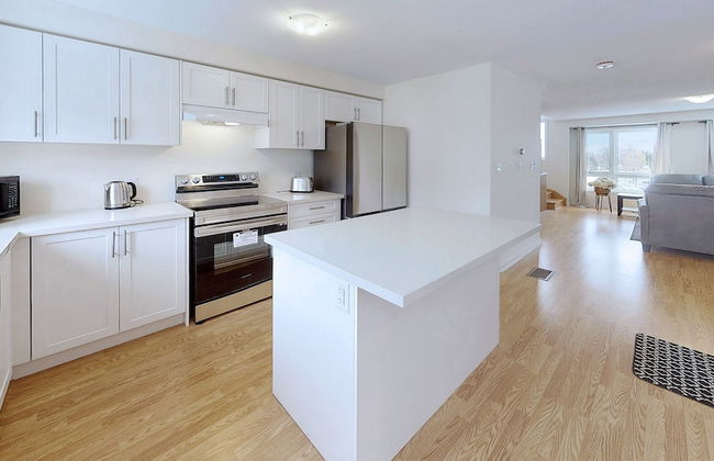 Modern 3-bedroom Oshawa Home - Foto 20