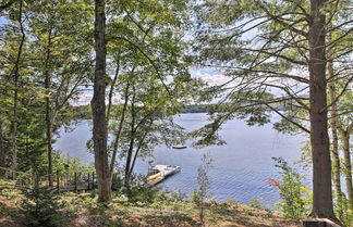 Foto 3 - Beautiful Embden Pond Cabin w/ Dock & Kayaks