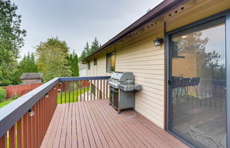 Photo 3 - Mount Vernon Home w/ Pool & Hot Tub