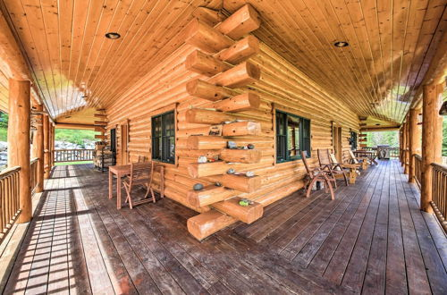 Foto 15 - Waterfront Log Home w/ 95 Acres on Yaak River