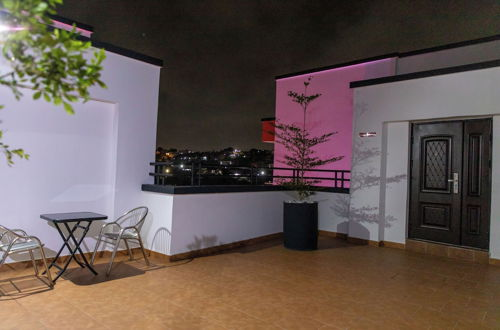 Photo 8 - Impeccable 1-bedroom Furnished Apartment in Accra