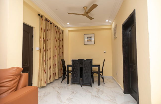 Executive Three Bedroom Furnished Apartment - Foto 19