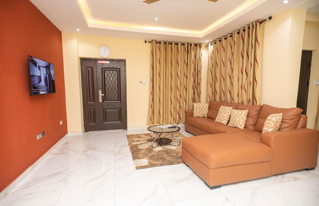 Executive Three Bedroom Furnished Apartment - Foto 16