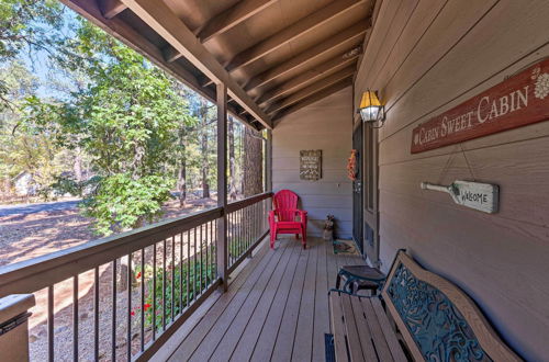 Photo 17 - Spacious Pinetop Cabin w/ Deck - 7 Mi to Show Low