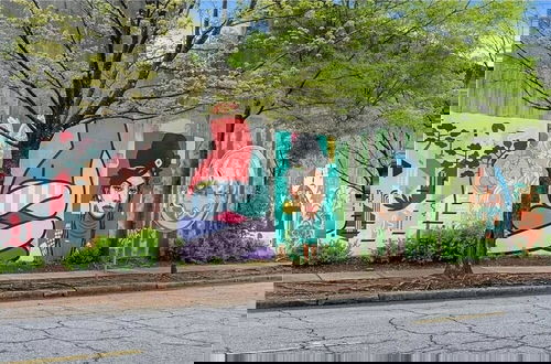Photo 75 - 4 Minutes to Downtown by the Atlanta Beltline Trail in the Cabbagetown Neighborhood