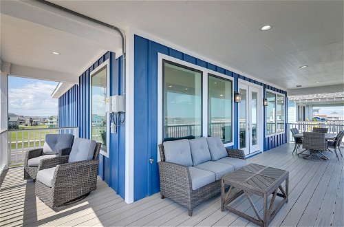 Photo 35 - Modern Galveston Vacation Rental: Steps to Beach