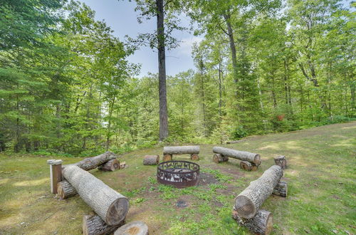 Foto 44 - Scenic Hayward Lake View Retreat w/ Fire Pit