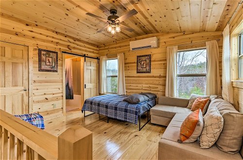 Foto 2 - Cozy Mtn Cabin: Spacious Deck & Forest Views