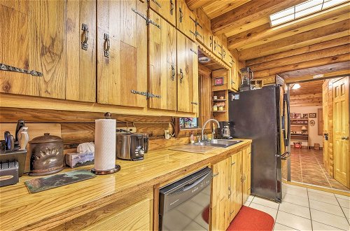 Foto 41 - Quiet Inverness Log Cabin w/ Furnished Deck
