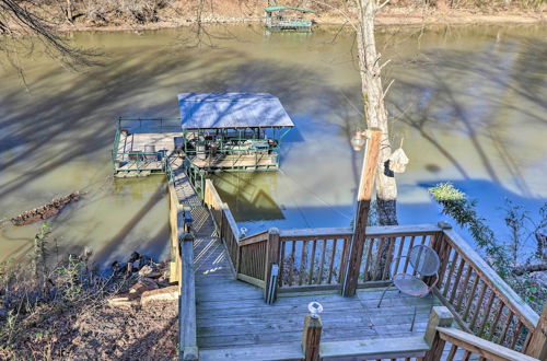 Photo 21 - Riverfront Heber Springs Home: Spacious Deck