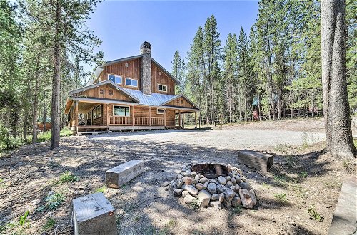 Photo 1 - Contemporary Cabin w/ Game Room & Fire Pit
