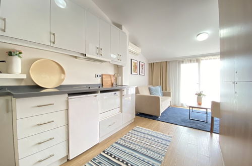 Foto 9 - Flat w Terrace 10 min to City s Mall and Taksim