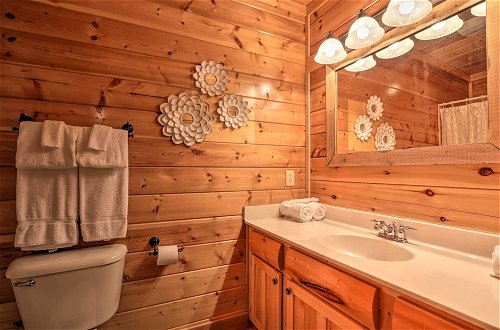 Foto 26 - 'mountain Dreams' Cabin: Hot Tub, Sauna & Views