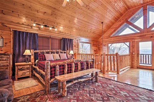 Foto 6 - 'mountain Dreams' Cabin: Hot Tub, Sauna & Views