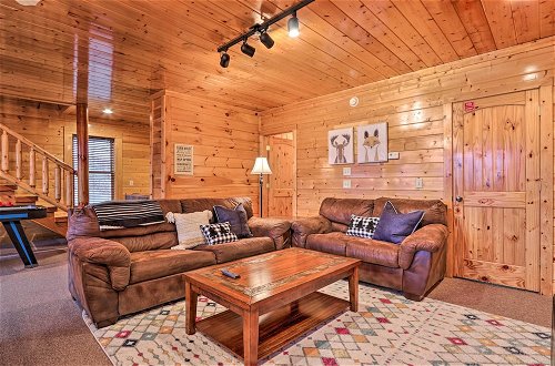 Foto 2 - 'mountain Dreams' Cabin: Hot Tub, Sauna & Views