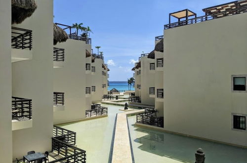 Photo 18 - Beachfront Condo by Mamitas Beach Live it