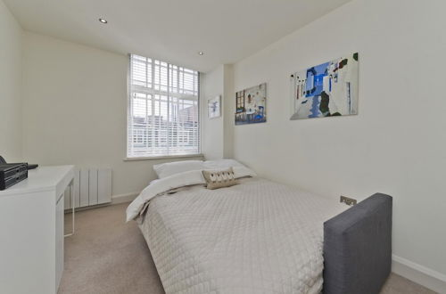 Foto 6 - Fantastic Bright 1 Bedroom Apartment on Queensway Bayswater