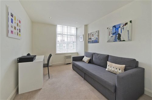 Photo 5 - Fantastic Bright 1 Bedroom Apartment on Queensway Bayswater