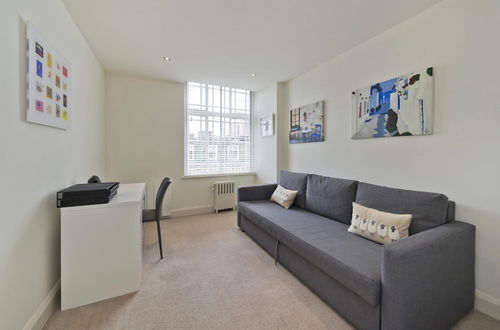 Foto 5 - Fantastic Bright 1 Bedroom Apartment on Queensway Bayswater