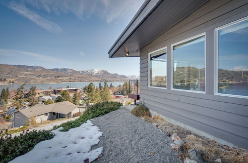 Photo 6 - Colorful Lake Chelan Home w/ Saltwater Pool