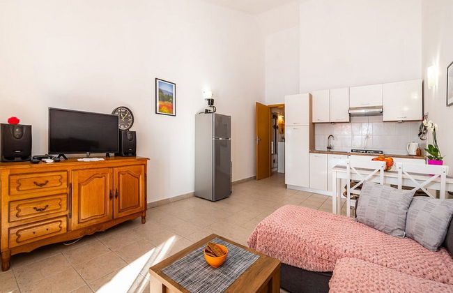 Apartment Irena - Photo 12