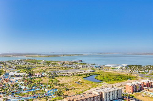 Foto 33 - 28th-floor Resort Condo With Balcony + Ocean Views