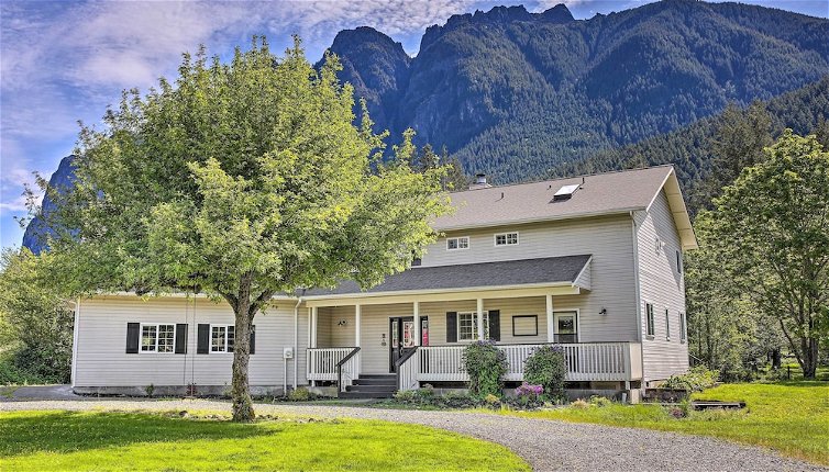 Photo 1 - Riverside North Bend Oasis: Stunning Mtn View
