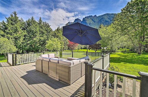 Photo 24 - Riverside North Bend Oasis: Stunning Mtn View