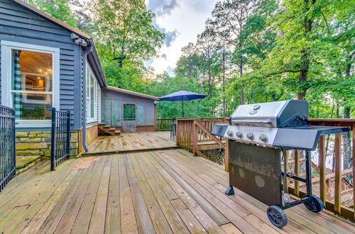 Photo 2 - Lakefront Arkansas Abode - Deck, Grill & Fire Pit