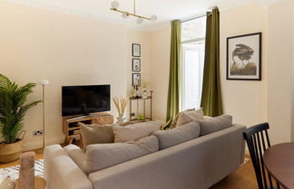 Photo 3 - The London Wonder - Adorable 2bdr Flat With Patio